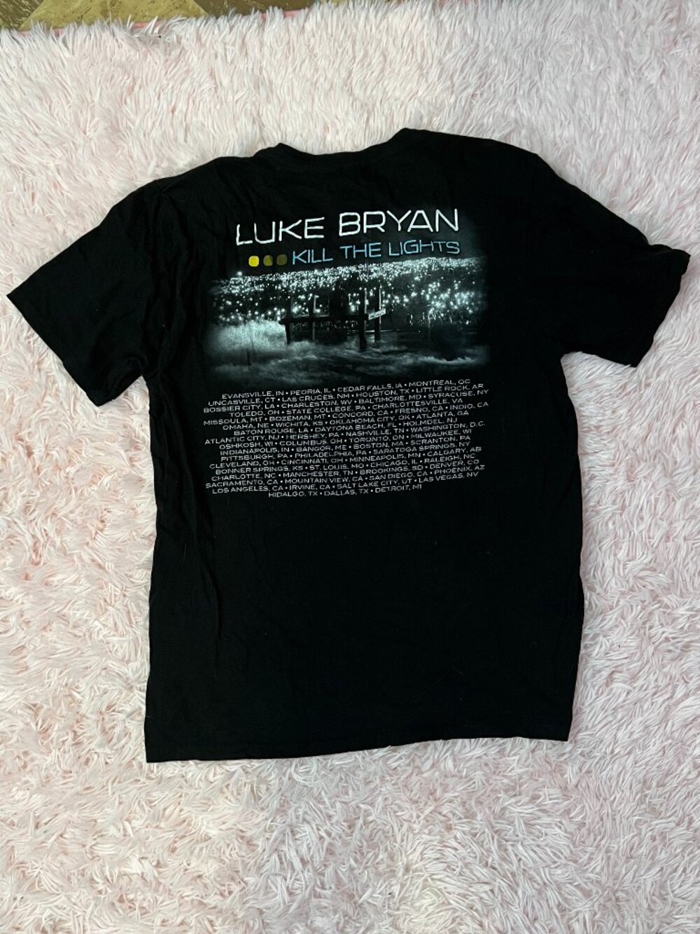 Luke Bryan Kill the Lights Tour T-Shirt - Picture 2 of 2